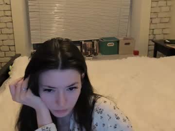 Julietta_Has_A_Gun March 12, 2025 Chaturbate stream image