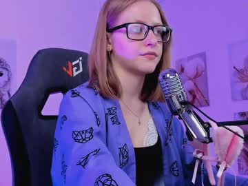 Lunawiinters March 12, 2025 Chaturbate stream image