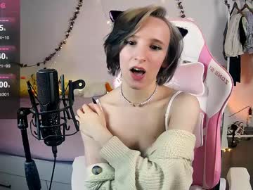 Yellow_Songbird March 14, 2025 Chaturbate stream image