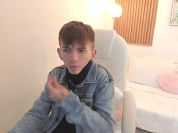 Smallgiant26 March 16, 2025 Chaturbate stream image