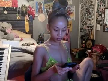 Honeydewhigh March 18, 2025 Chaturbate stream image