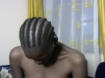 Petite_Lavi2 March 18, 2025 Chaturbate stream image