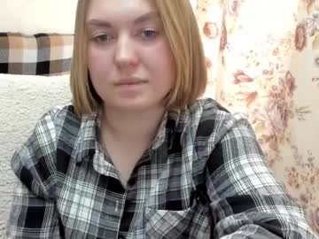 Emilywooow March 18, 2025 Chaturbate stream image