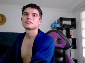 Invincible2002 March 18, 2025 Chaturbate stream image