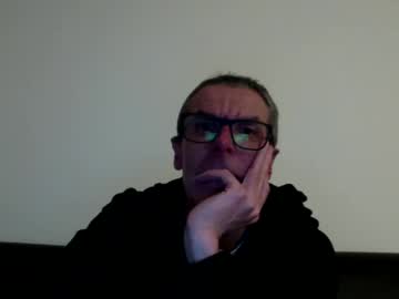 Lovepvclate40s March 18, 2025 Chaturbate stream image
