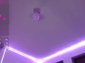 Crystalitesq March 18, 2025 Chaturbate stream image
