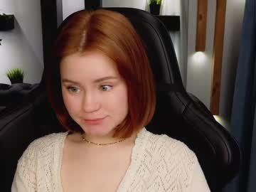 Lu_Muon March 19, 2025 Chaturbate stream image