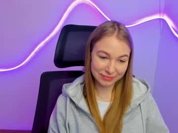 Emilia_Ilia March 19, 2025 Chaturbate stream image