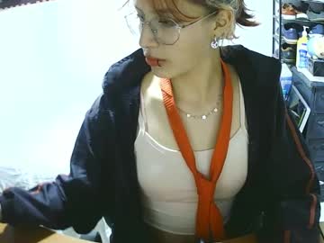 Dunin_Fckk March 19, 2025 Chaturbate stream image
