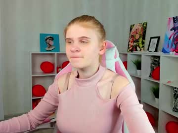 Lyallya March 19, 2025 Chaturbate stream image