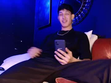Godly_Huan March 23, 2025 Chaturbate stream image