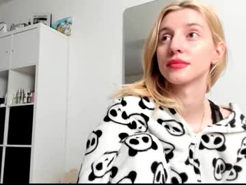 Kenziedawton stream photo from March 23, 2025