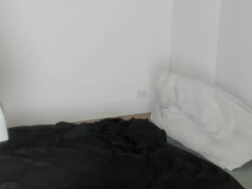 Naomimoore stream photo from March 23, 2025