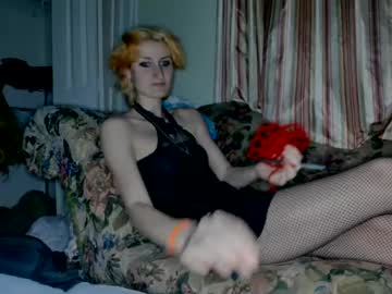 Daisy_Dobby_Dottie March 25, 2025 Chaturbate stream image
