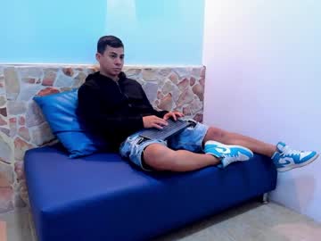 Kevin_Hott19 March 25, 2025 Chaturbate stream image