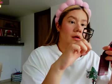 Sarasmith19 March 25, 2025 Chaturbate stream image