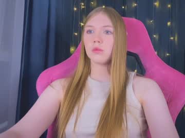 Uari_U March 26, 2025 Chaturbate stream image