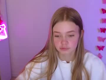 Riinaaa March 27, 2025 Chaturbate stream image