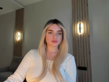 Auroraauraq March 27, 2025 Chaturbate stream image
