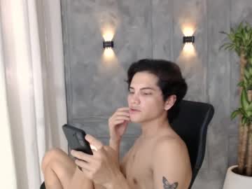 Isaac_Miler March 27, 2025 Chaturbate stream image