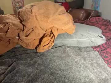 Supremelifers March 29, 2025 Chaturbate stream image