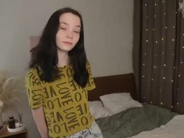 Lynettedennett April 01, 2025 Chaturbate stream image