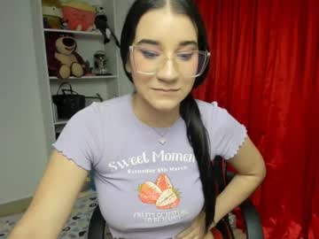 Adhara__Aisha April 01, 2025 Chaturbate stream image
