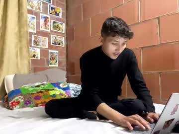 Ares_And_Thiago April 01, 2025 Chaturbate stream image