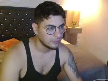 Andrew_Foxx1 April 01, 2025 Chaturbate stream image