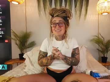 Cheviblue April 01, 2025 Chaturbate stream image