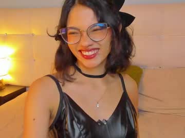 Moon__April April 01, 2025 Chaturbate stream image
