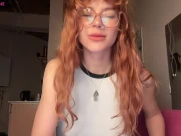 Tiksie April 01, 2025 Chaturbate stream image