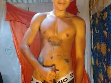 Lil_Condor_Baby April 01, 2025 Chaturbate stream image