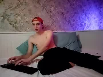 Rrroma18 April 01, 2025 Chaturbate stream image