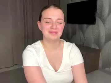 Elistunning April 01, 2025 Chaturbate stream image
