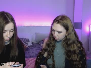 Small_Blondee April 01, 2025 Chaturbate stream image