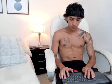 Cro_Mendoza April 02, 2025 Chaturbate stream image