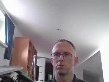 Dziubeasek85 April 02, 2025 Chaturbate stream image