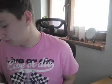 Small_Tom_Ass April 02, 2025 Chaturbate stream image
