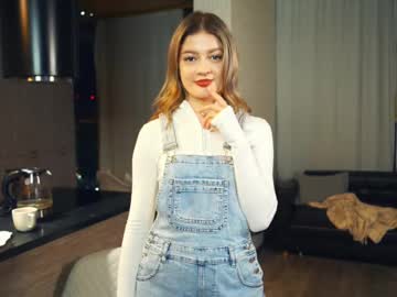Augustabelow April 02, 2025 Chaturbate stream image