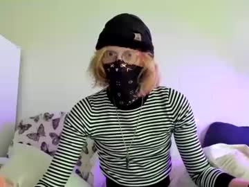 Phoebeelliot April 02, 2025 Chaturbate stream image
