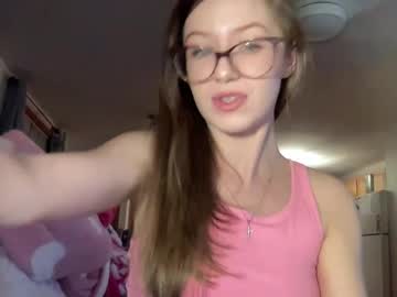 Paisleysnowxo April 03, 2025 Chaturbate stream image