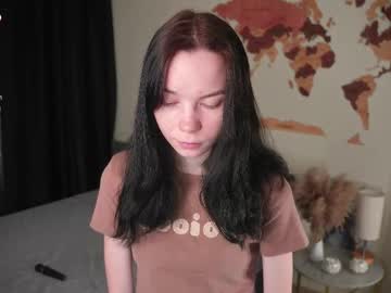 Lynettedennett April 03, 2025 Chaturbate stream image