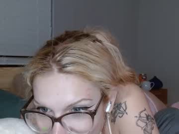 Luv4ari April 03, 2025 Chaturbate stream image