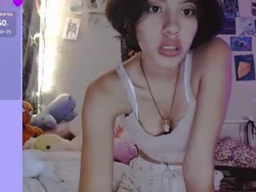Rubyred6923 April 03, 2025 Chaturbate stream image