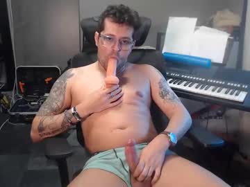 Croustibate_576 April 03, 2025 Chaturbate stream image