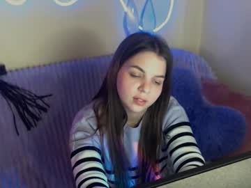 Lilybronks89 April 03, 2025 Chaturbate stream image