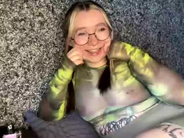 Sad_Bitch23 April 03, 2025 Chaturbate stream image