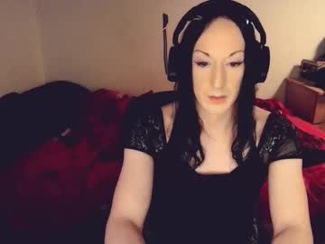 Vikskikat April 03, 2025 Chaturbate stream image
