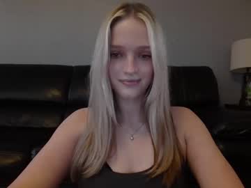 Adelynngray April 03, 2025 Chaturbate stream image